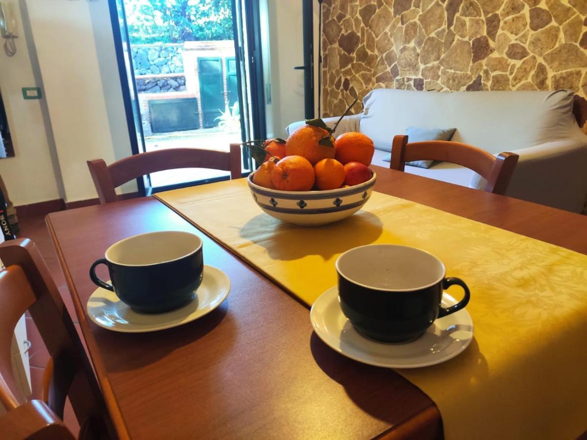 Apartahotel Delle Palme Aci Trezza